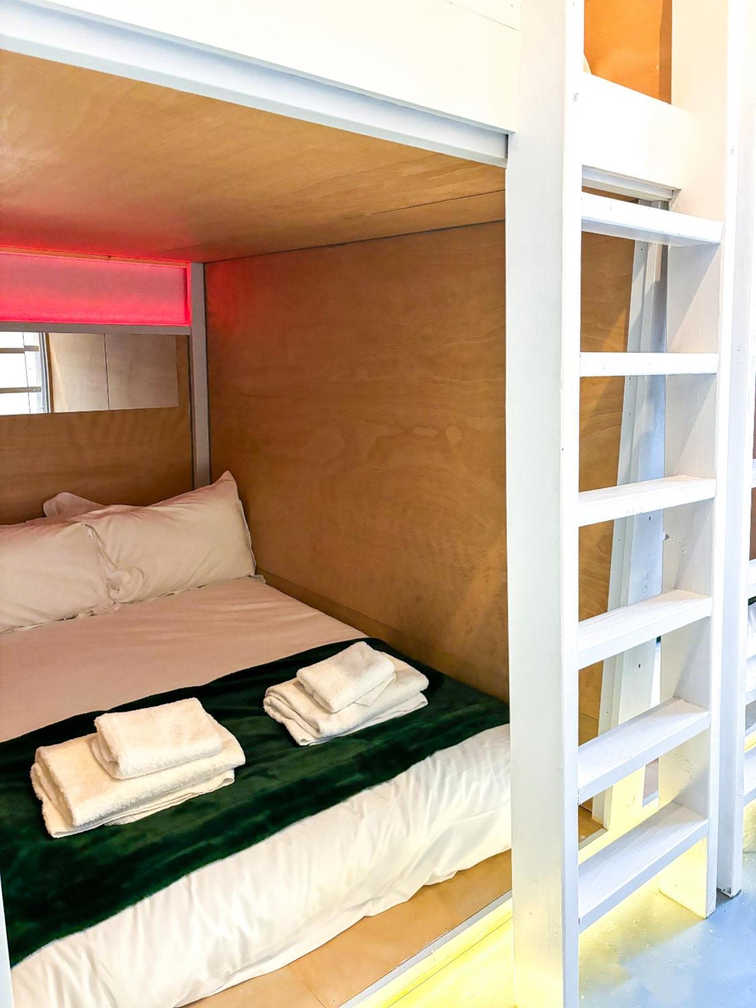 X Hotel Brunswick Square Брайтонн Номер фото